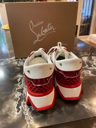 Zapatillas Christian Louboutin Rojas y Blancas