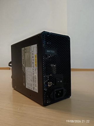 Fuente 750W | CORSAIR RM750x