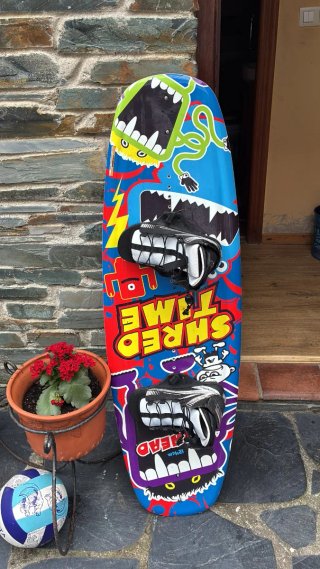 Tabla Wakeboard Shred Time con fijaciones