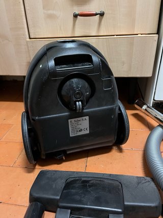 Aspirador Solac 2000 Atomic Ant