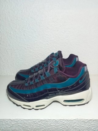 Nike Air Max 95 "Port Wine" talla 40 de mujer