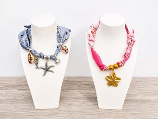 Collar Corazón Azul Hecho a Mano