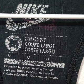 Camiseta Nike Talla M Negra y Rosa