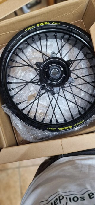 Rodas Supermotard Excel 17' Pretas