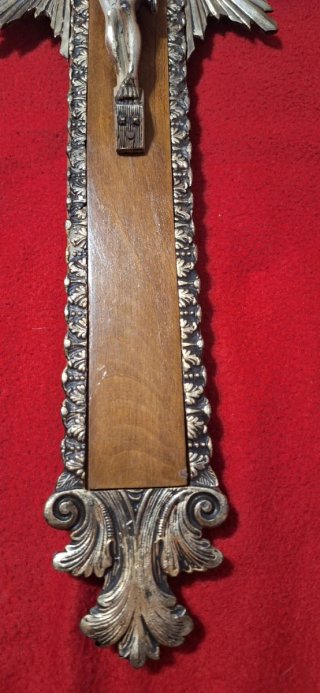 Crucifijo Madera y Metal INRI