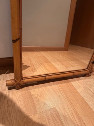 Espejo de bambú vintage