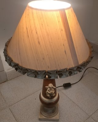 Lámpara de mesa clásica