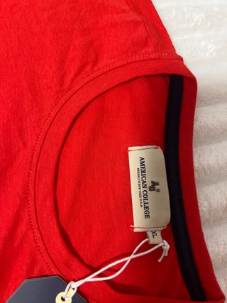 Camiseta American College N.Y.C. Roja XL niño