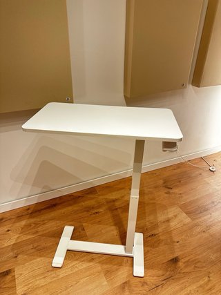 Mesa elevable BOLLSIDAN blanca