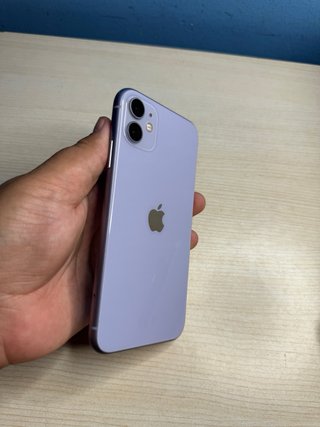 iPhone 11 128GB Morado