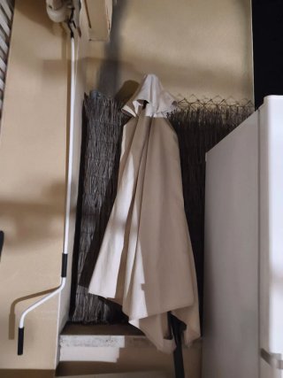 Sombrilla beige para mesa
