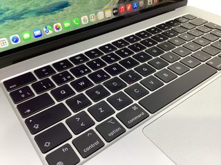 portatil apple apple macbook air m2 8-core 3.4 15 (10gpu) (2023) (a2941)