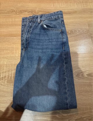 Pantalón pitillo azul Stradivarius