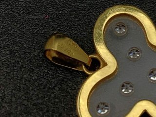 colgante oro 18k con piedra