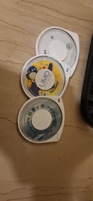 PSP 1004 Negra + 11 Juegos + Cargador