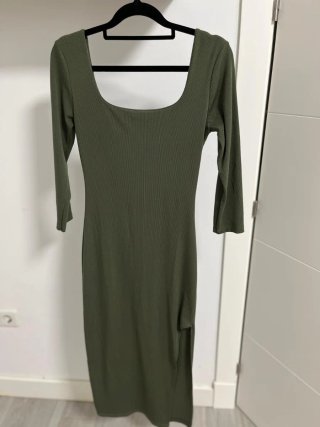 Vestido verde militar manga larga