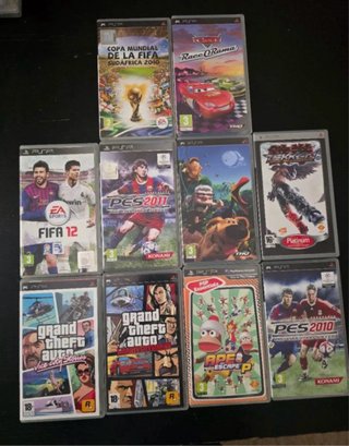 Lote 8 Giochi PSP: FIFA, PES, GTA, Cars, Tekken