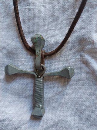 ¡¡¡ÚLTIMOS DÍAS!!! 2 Cruces Colgantes
