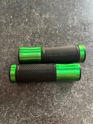 Puños Verdes Patinete Eléctrico / Bici