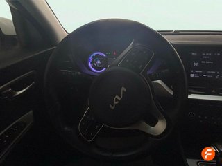 Kia Niro 1.6 GDi HEV 104kW (141CV) Concept
