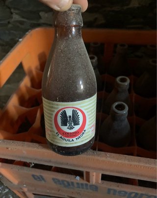 Botellín Cerveza El Águila Negra Colloto