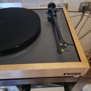 Tocadiscos Rega RP1 Plinto Madera + Ortofon Night