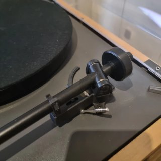 Tocadiscos Rega RP1 Plinto Madera + Ortofon Night