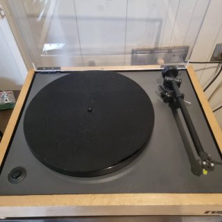 Tocadiscos Rega RP1 Plinto Madera + Ortofon Night