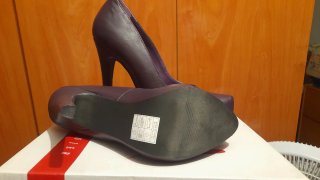 Zapatos de tacón alto berenjena oscuro