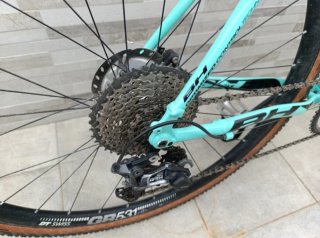 Bicicleta BH Gravelex Alu 1.0 Gravel,700c MEJORADA