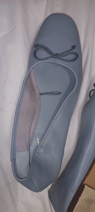 Regalo Zapatillas planas grises con lazo