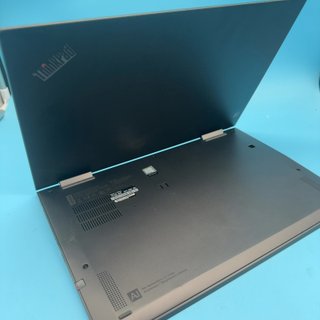 - Lenovo ThinkPad X1 Yoga Gen 4 256GB portátil
