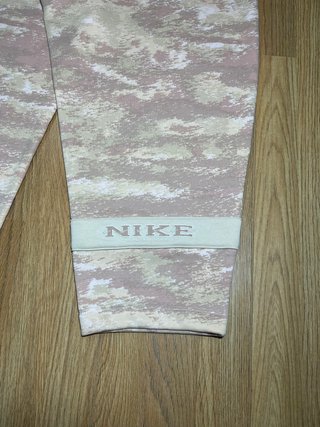 Pantalón Jogger Nike Mujer XL Camuflaje Rosa Beige