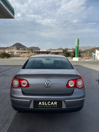 VOLKSWAGEN PASSAT 2.0 TDI