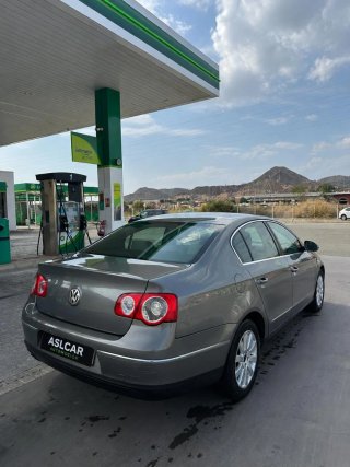VOLKSWAGEN PASSAT 2.0 TDI