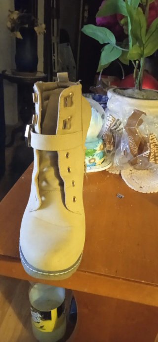 Botines de tacón beige para mujer