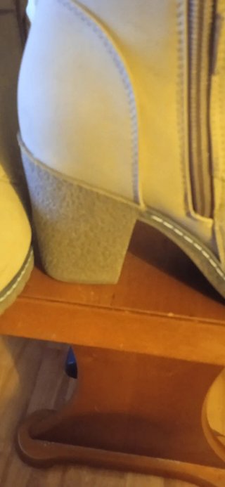 Botines de tacón beige para mujer
