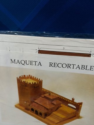 MAQUETA RECORTABLE conjunto munumental-Arco de la estrella-Torre de bujaro-Ermita de la paz