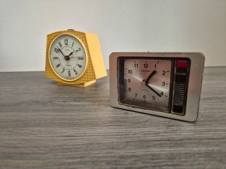 Lotto 2 sveglie vintage: Orient Quartz e Vityaz