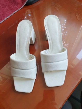 Sandalias destalonadas Lefties Talla 38. Nuevas.