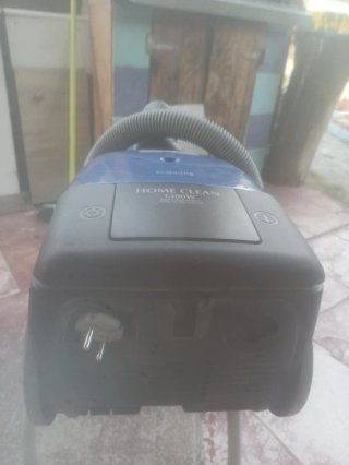 Aspiradora Potente Azul y Negra