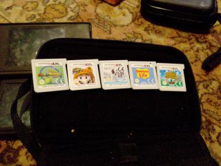 Máquina de juegos gris
