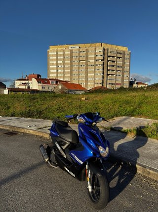 Yamaha Aerox R 4T Scooter Azul/Negro