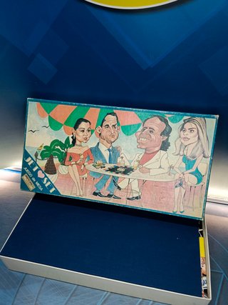juego de mesa, JET SET, completo, JULIO IGLESIAS, MIGUEL BOSE, ALMODOVAR, ISABEL PANTOJA, ETC