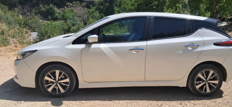 Nissan Leaf 2018 - foto 1