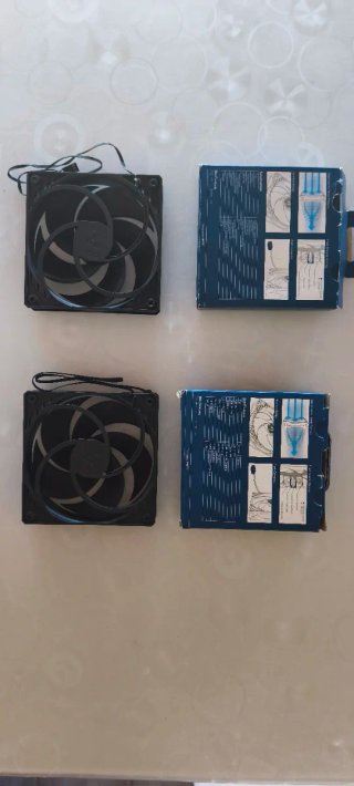 2 Ventiladores Arctic P12 Sin Usar