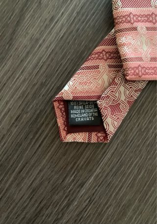 Corbata Croata Seda Rosa y Dorada