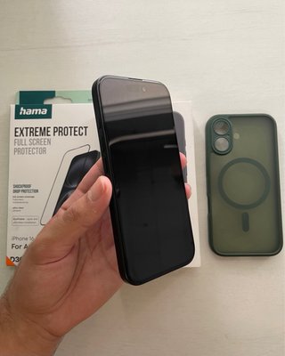 iPhone 16