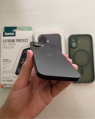iPhone 16