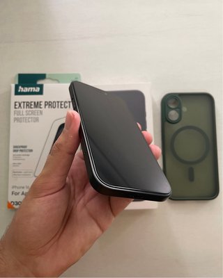 iPhone 16